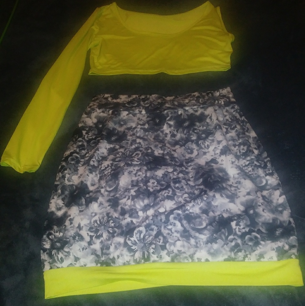 Two piece skirt outfit